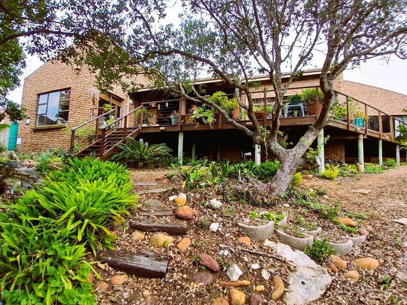 3 Bedroom Property for Sale in Stilbaai Wes Western Cape